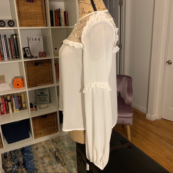 Mesh appliqué star ruffle blouse - Picture 3 of 6